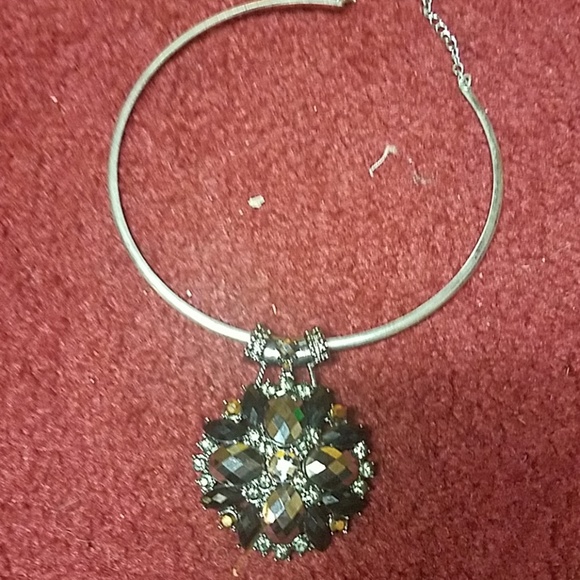 Choker - Picture 2 of 2